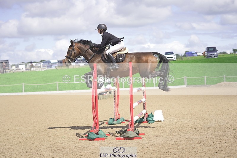 230806A-124646-02060 - Cls 14 Snr Foxhunter & 1.20m Open