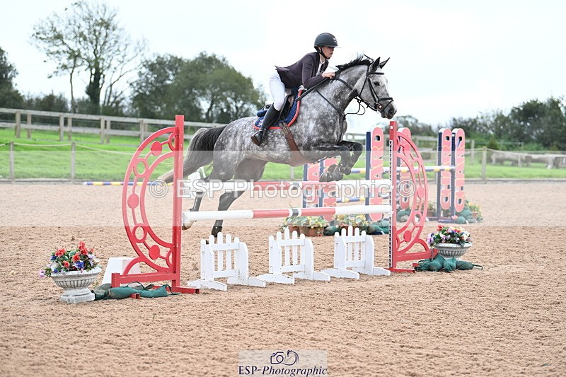 231013A-130202-02283 - Cls 8 Blue Chip Power Jump Off and Presentations