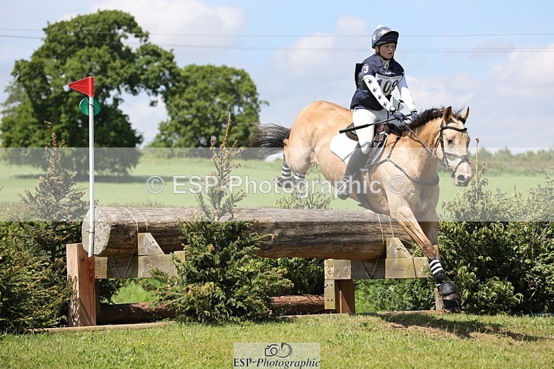 240525-130223-13412 - 109-MJM_BOBBY_DAZZLER-Rosie_Ringer