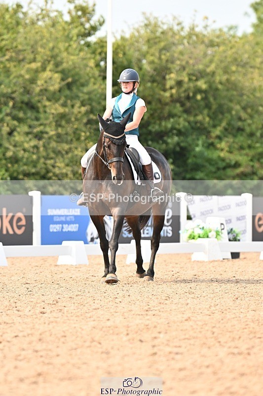 250816-153053-05873 - 036-Georgina.YoungMinuet1v