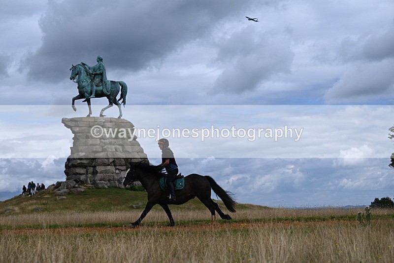 DSC_7145 - Time at Statue 12:45 to 13:15