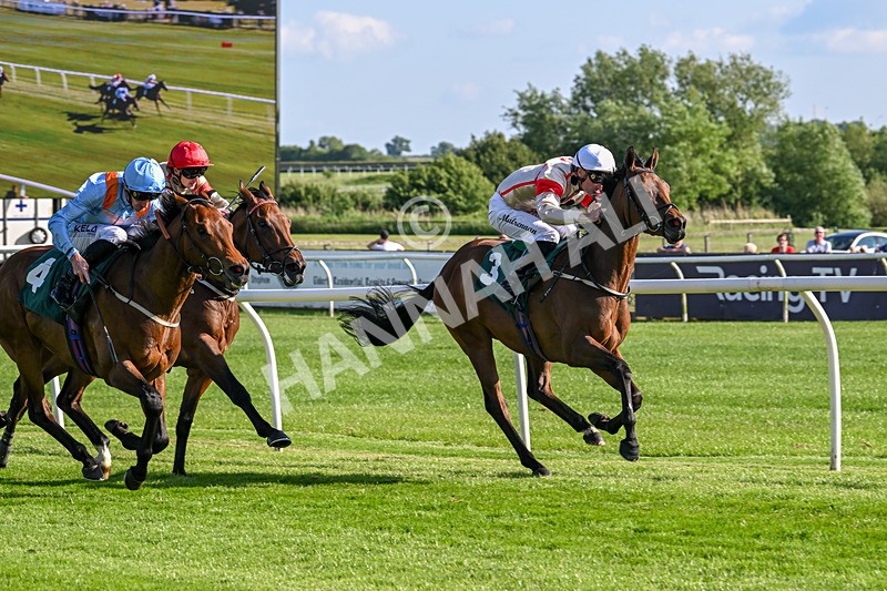 100625-Race 2-Right And Exact-6607