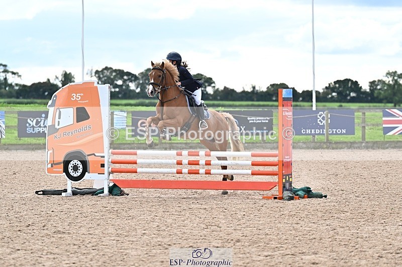 250921-143638-03911 - Cls 20 Pony 80cm Derby