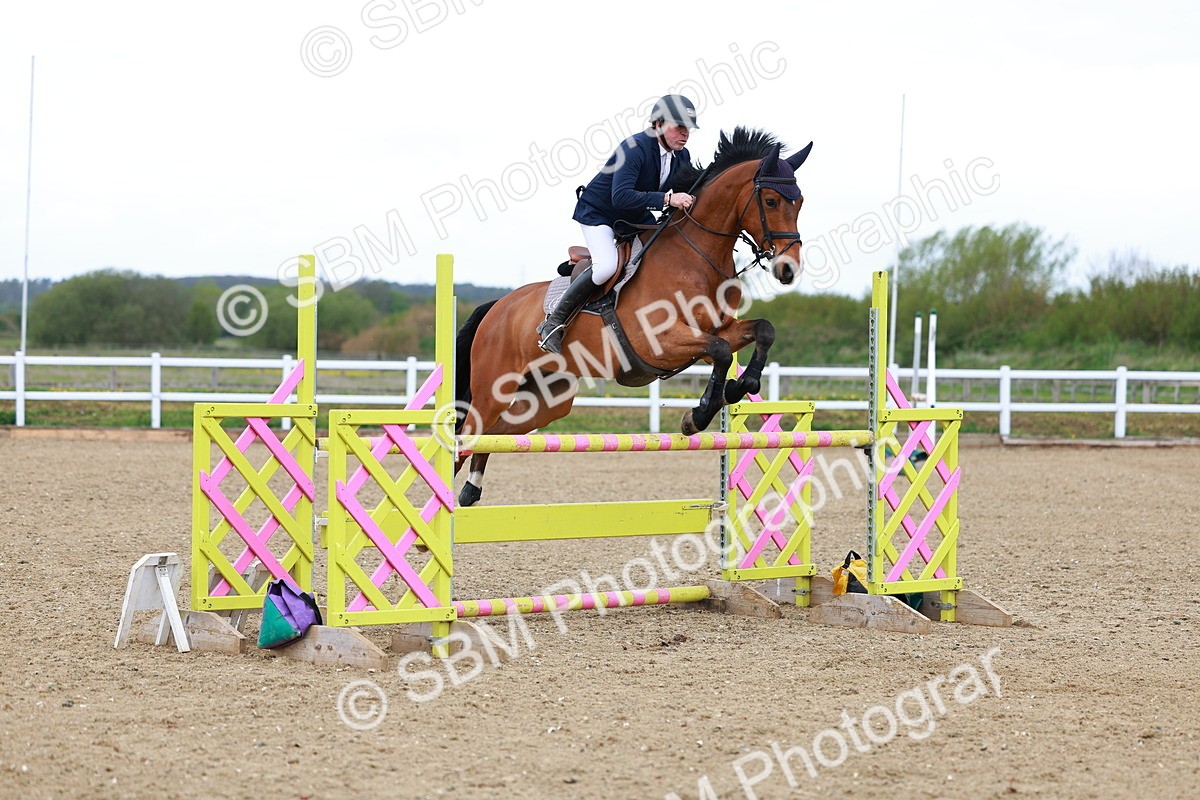 SBM_002380 - Class 10 - Senior Newcomers - 1.10m