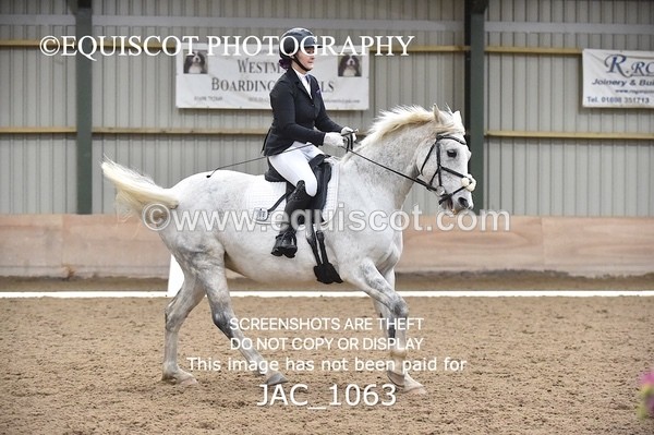 JAC_1063 - CLASS 4 NOVICE 1