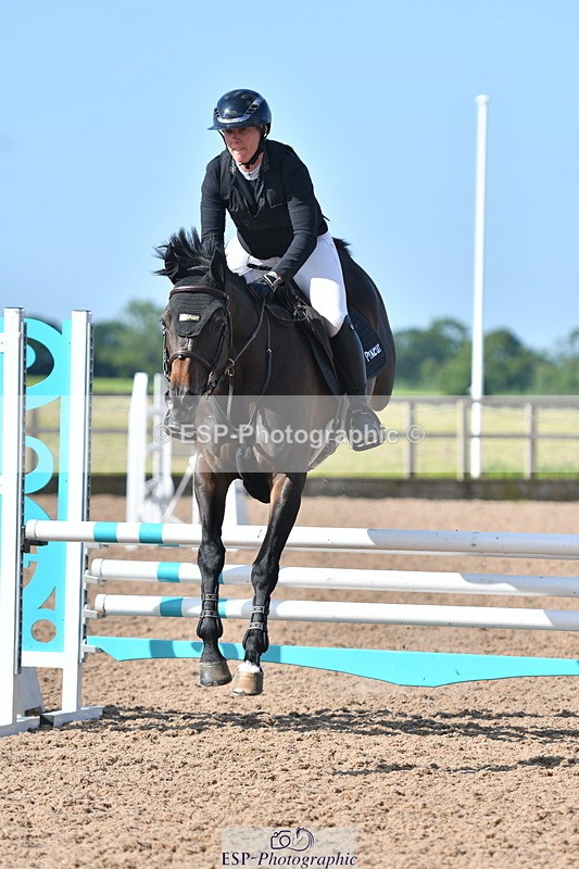 240609A-090100-03195 - Cls 15 Snr British Novice and 90cm Open