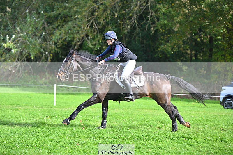 241025-125731-08343 - 130-Imogen.White-BE.TOUCHABLE