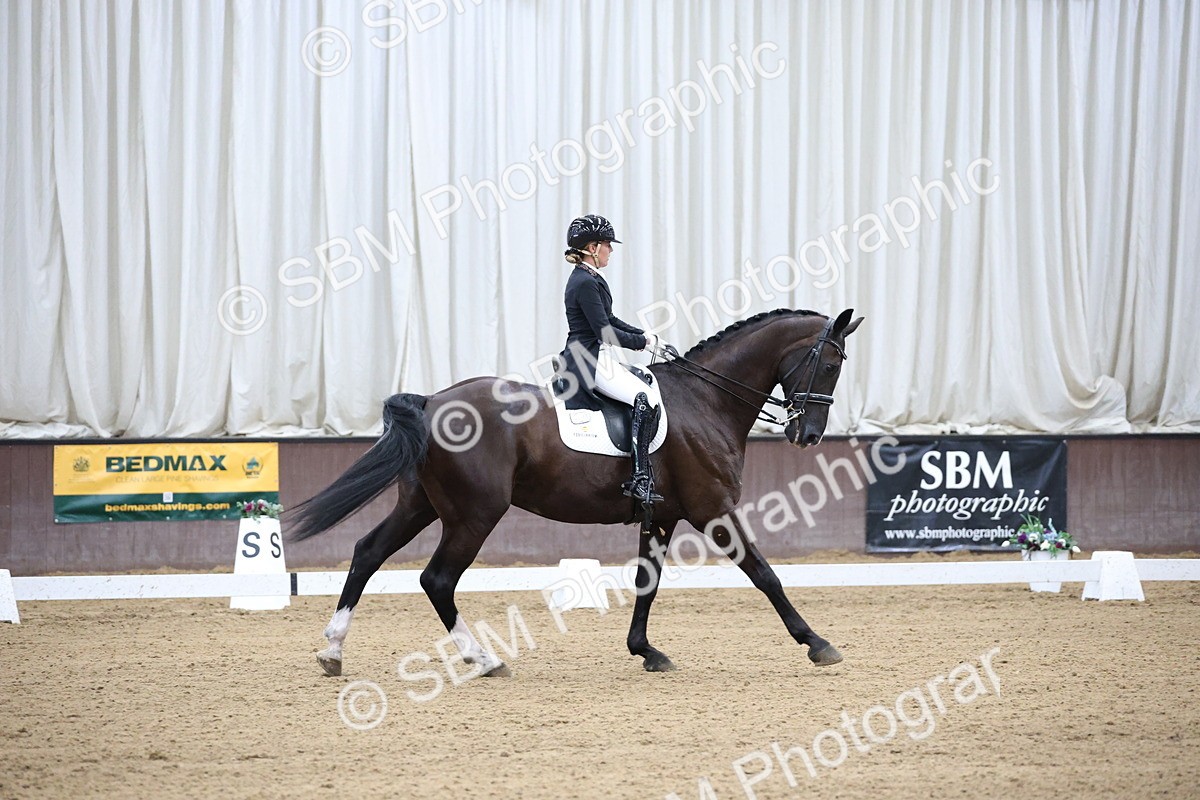 SBM_004680 - Class 9 - FEI Inter 1 Gold - 16.59-17.47