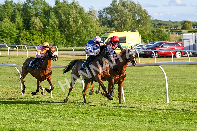 300525-Race 3-Star Legend-7442 - Race 3