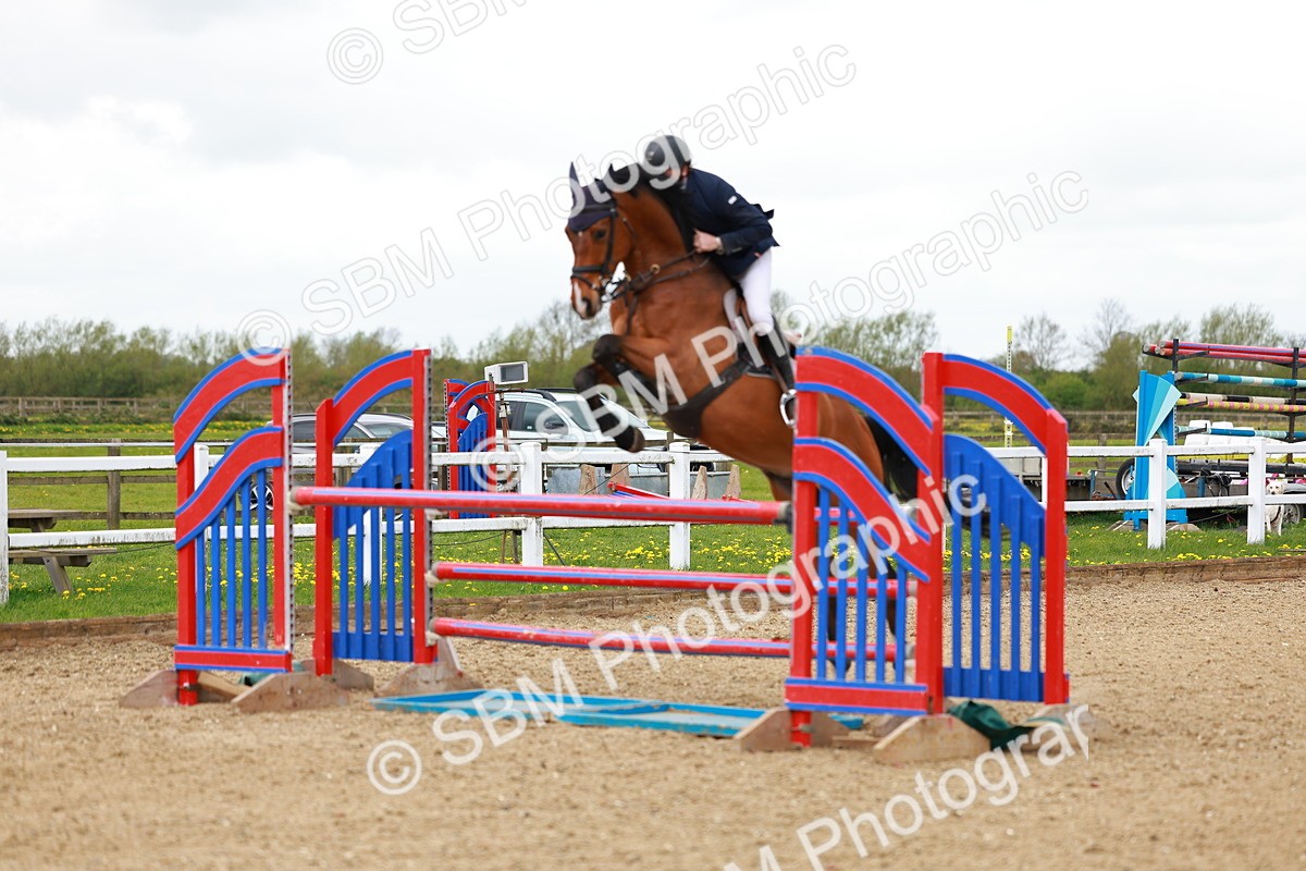 SBM_002366 - Class 10 - Senior Newcomers - 1.10m