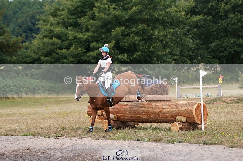 250802A-110630-02095 - B-063-Beth.Jones-FANTASY.CHILLI.(GB)