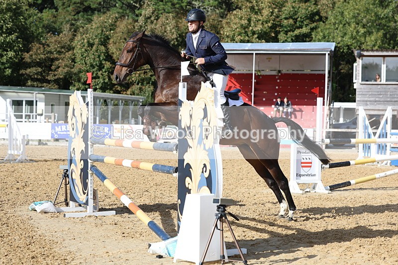 3E7A0681 - Class 13: Senior Newcomers/1.10m open