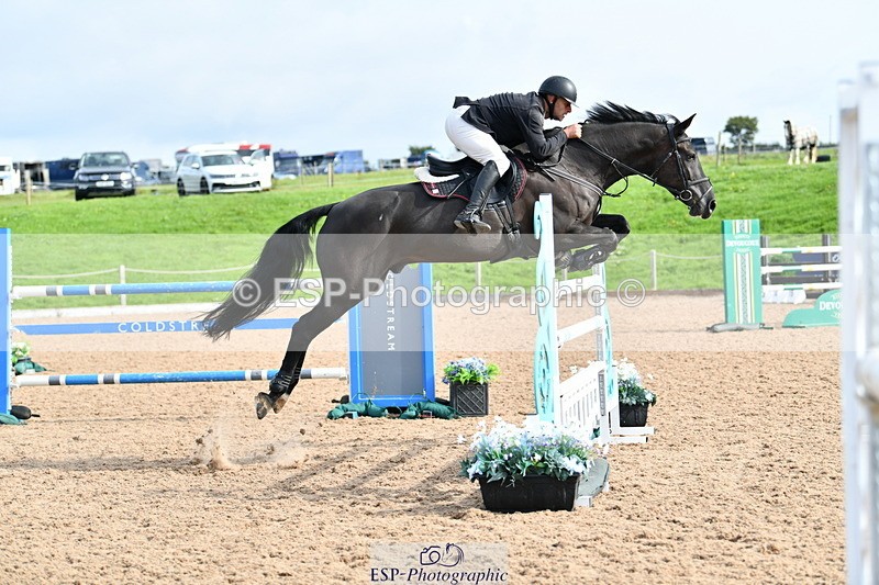 240915A-104408-09221 - Cls 26 National 1.30m Open