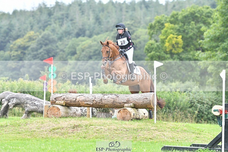 240803-124303-04277 - 027-Tabitha_Trevelyan-Johnson-DUEL_IN_THE_SUN