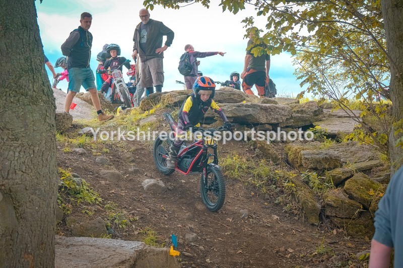 DSCF0410 - Ripon MC Trial 27/09- kids
