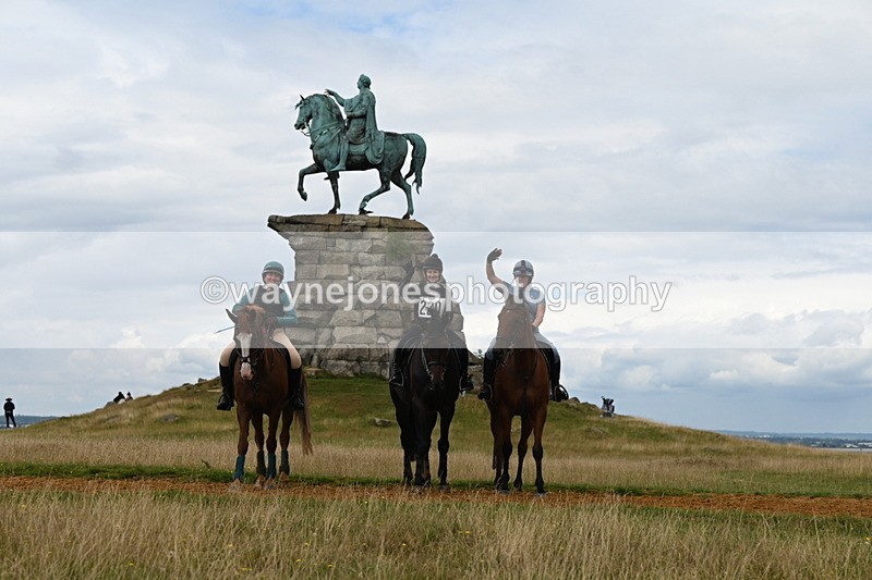 DSC_7574 - Time at Statue 13:16 to 13:52