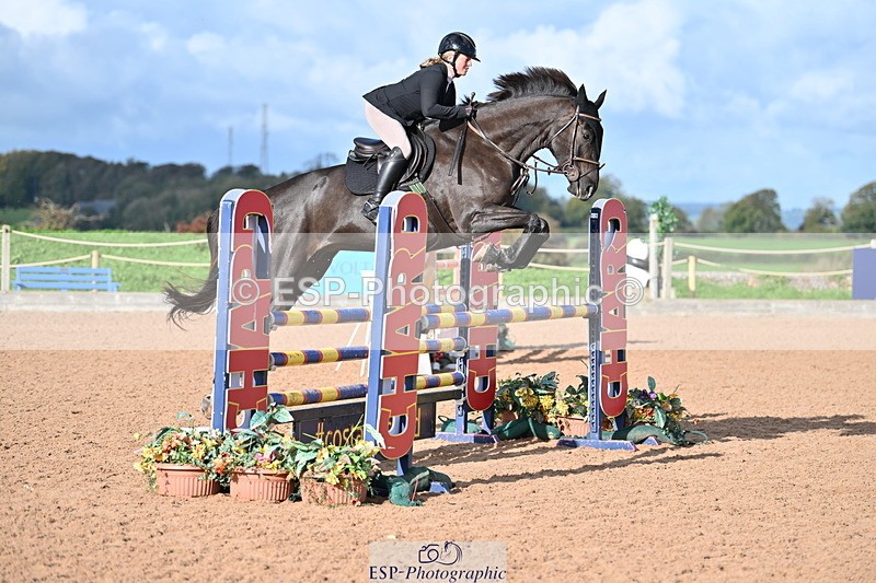 231014A-103705-04159 - Cls 18 Newcomers & 1.10m Open