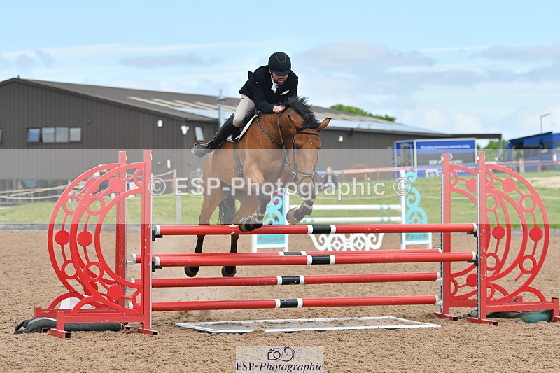 240609A-112414-04549 - Cls 17 Snr 1.05m Open