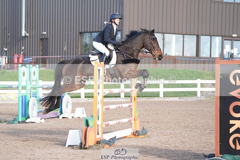 251108-124604-02567 - Cls 13 Foxhunter and 1.20m Open