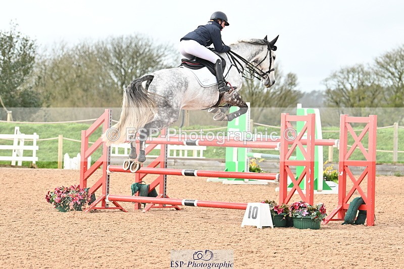 240315A-121848-00879 - Cls 3 Snr Foxhunter