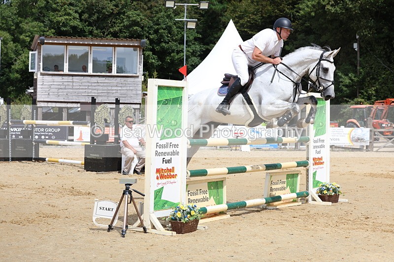 3E7A4198 - Class 7: Senior Newcomers/1.10m open