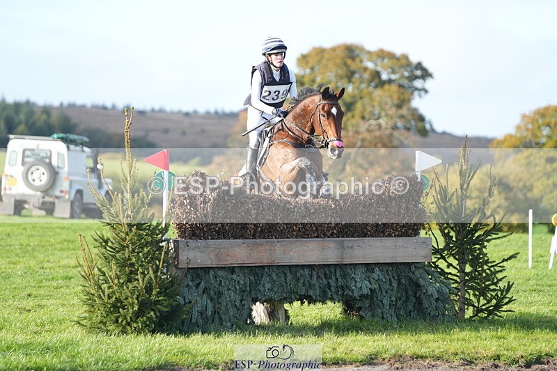 251024A-152913-14439 - C-239-Ellie.Townend