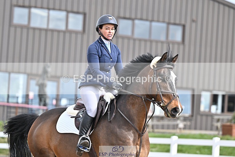 250328-104920-01327 - Cls 8 British Novice and 90cm