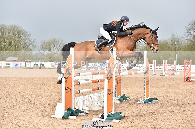 240327A-140722-00671 - Cls 5 Foxhunter and 1.20m Open