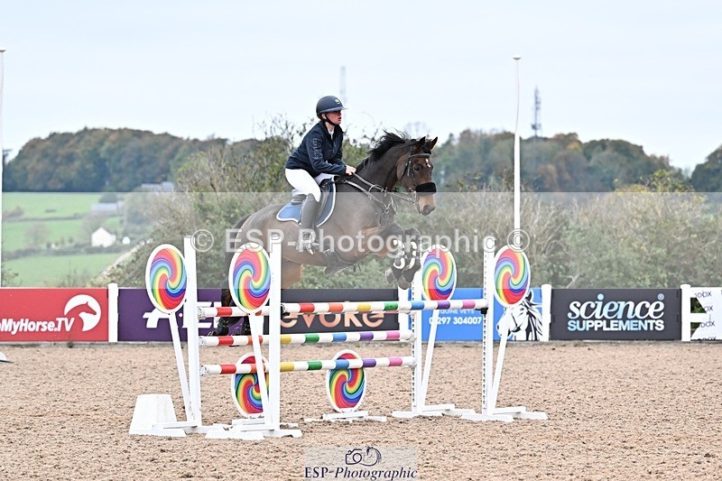 251015-150314-00825 - Cls 6 Foxhunter and 1.20m Open