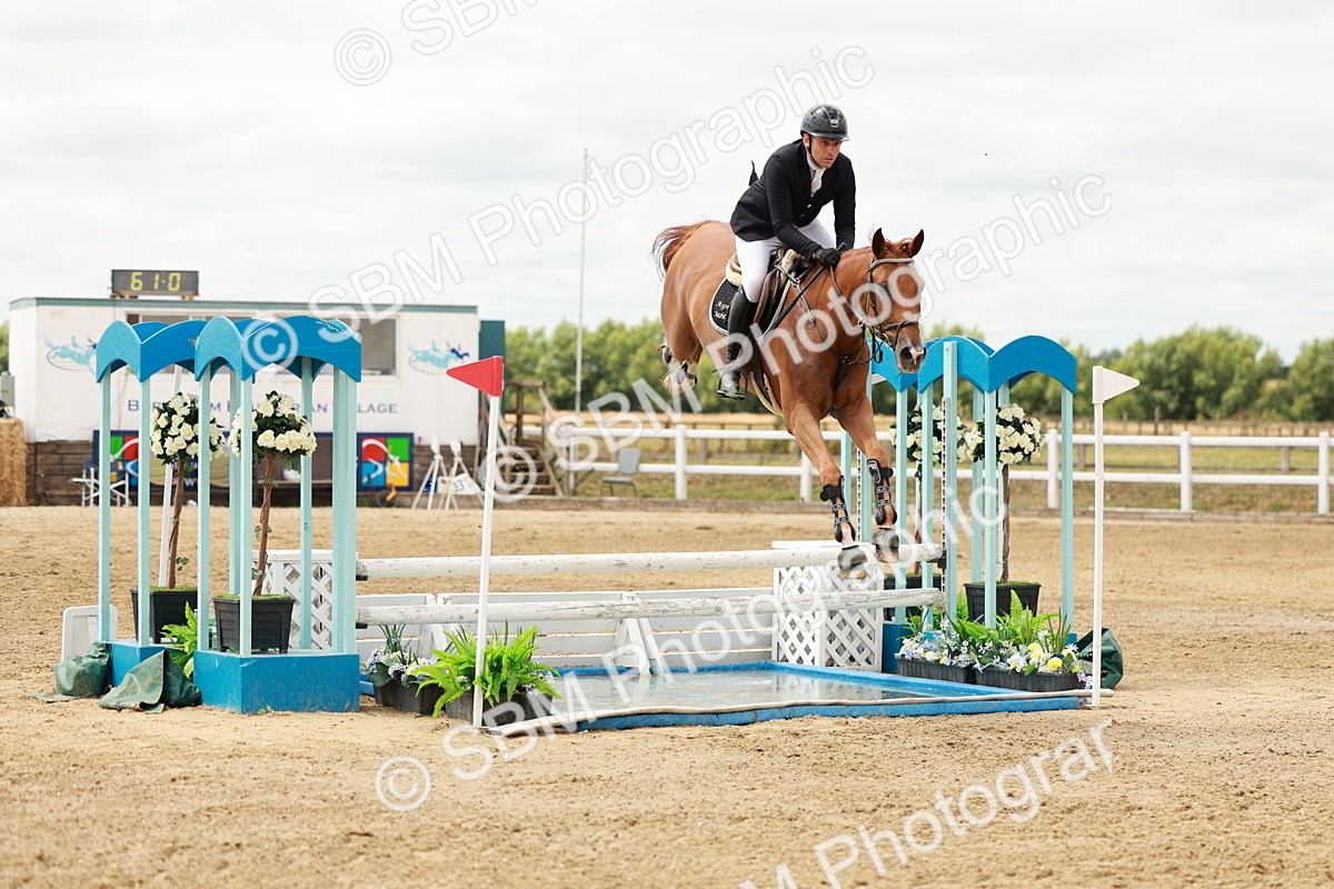 SBM_018328 - Class 21 - Senior Newcomers Championship 2d Rd