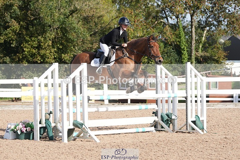 251005-104253-02620 - Cls 22 British Novice and 90cm