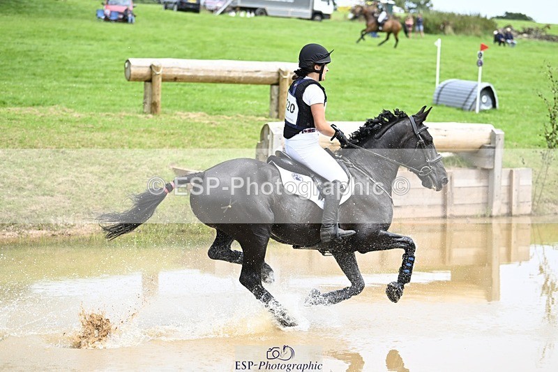 240803-143109-08244 - 220-Eleanor_Newcombe-MR_DARCY