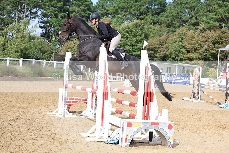 3E7A9651 - Class 10: Senior 95cm open