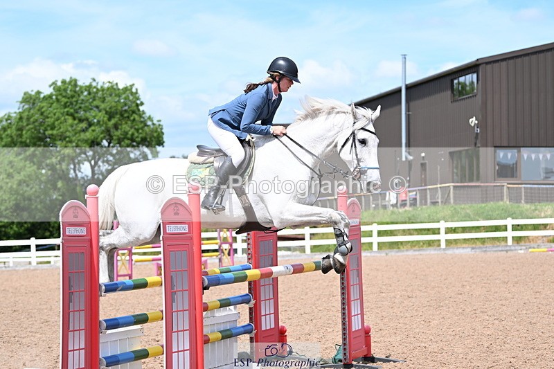 240619A-143145-00630 - Cls 4 Snr Newcomers and 1.10m Open