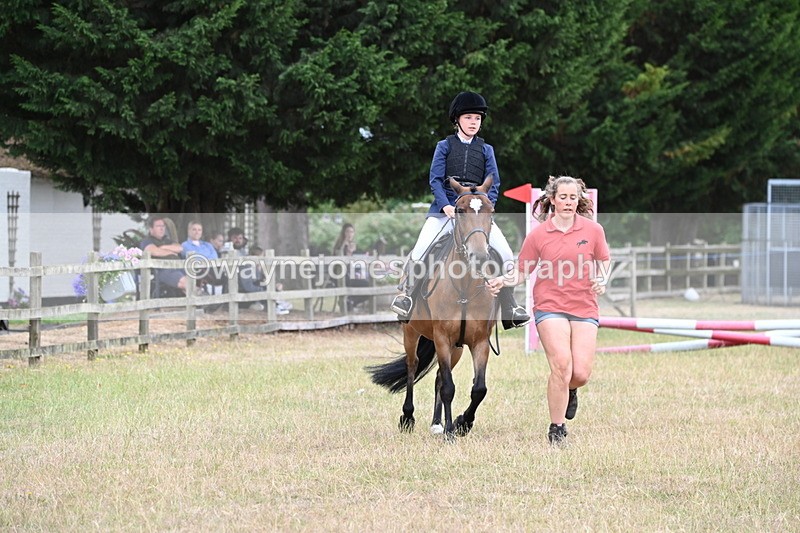 WJ6_9436 - Class 12 Minimus Jumping 45cm