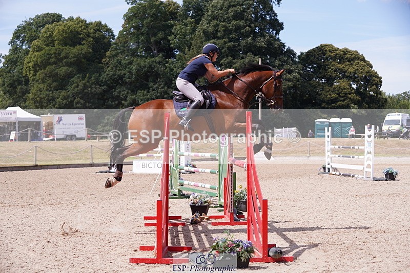 250704A-143822-11658 - Cls 22 Snr 1.15m Members Cup