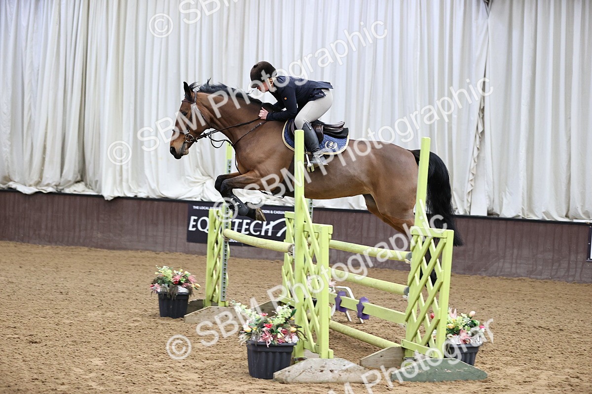 SBM_001445 - Class 4 - Senior Newcomers - 1.10m Open