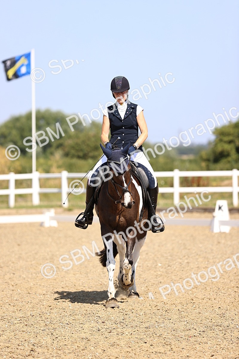 SBM_009428 - Novice 5 - 9.50-10.53