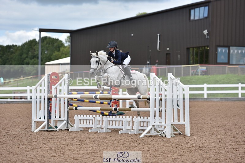230806A-143014-02522 - Cls 22 Pony Foxhunter & 1.10m Open
