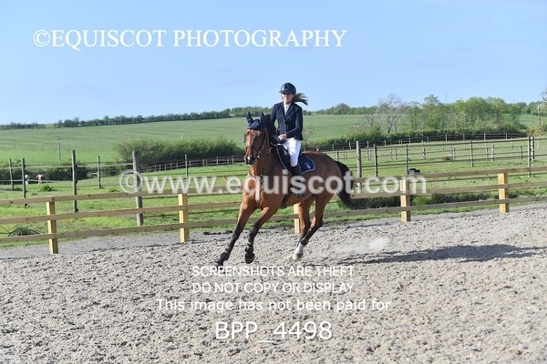 BPP_4498 - CLASS 9 Senior Newcomers/ 1.10m Open