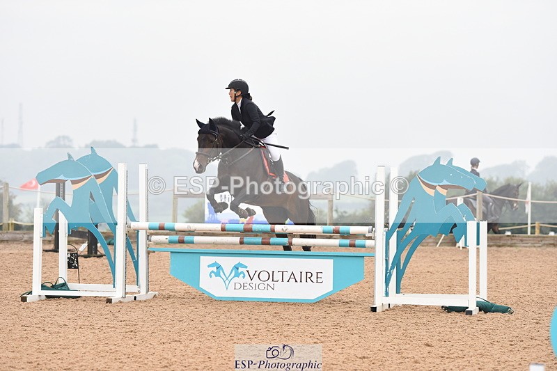 230916A-152042-05329 - Cls 18 Snr 95cm Derby