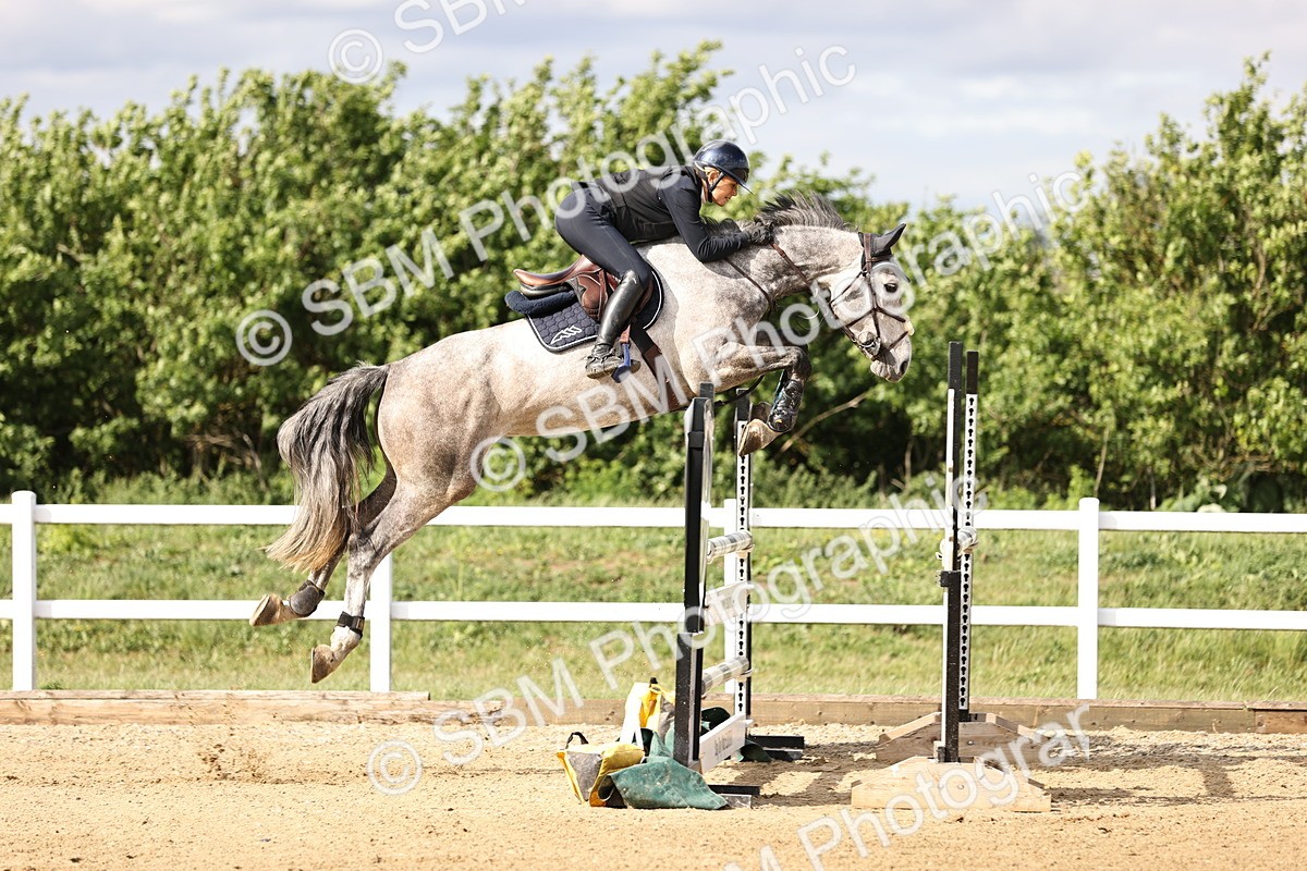 SBM_003705 - Class 13 - Senior Foxhunter - 1.20m