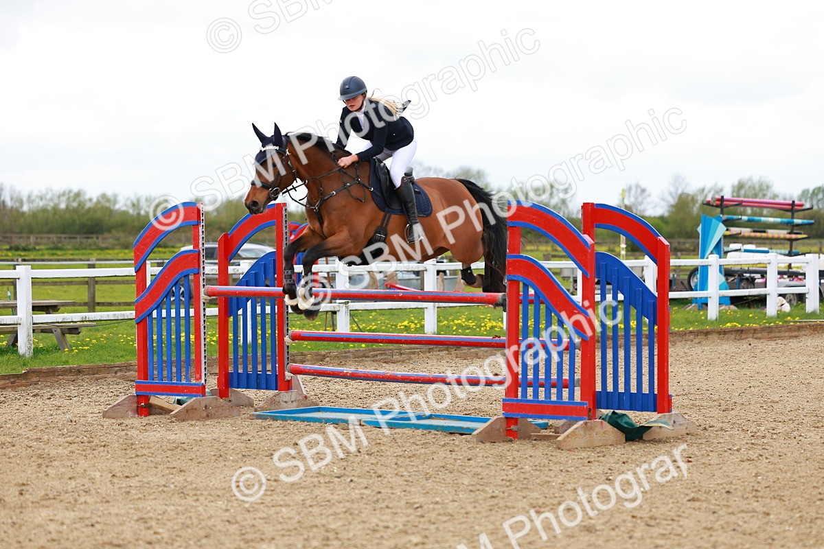SBM_002400 - Class 10 - Senior Newcomers - 1.10m