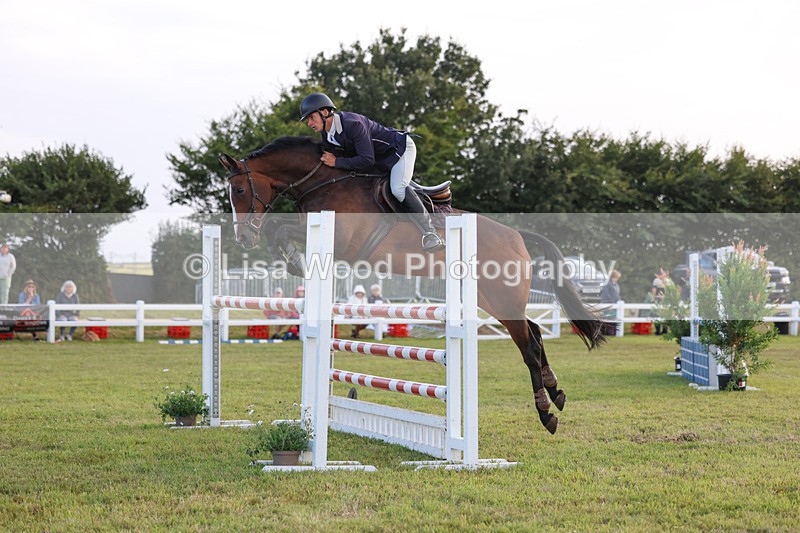 3E7A4979 - Class C1: Showjumping Senior Newcomers/1.10m open
