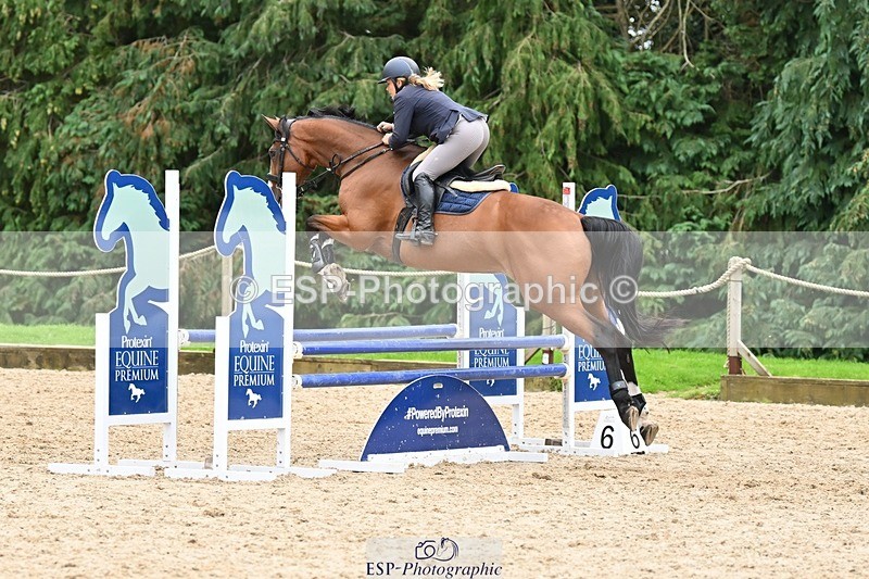 230930-160813-01310 - Cls 8 90cm Club