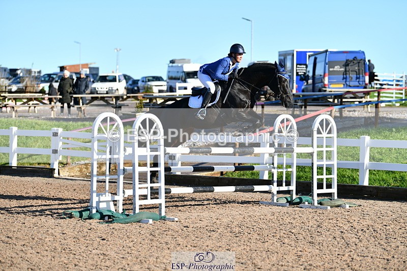 231110A-124732-00447 - Cls 4 Snr 1.05m Open