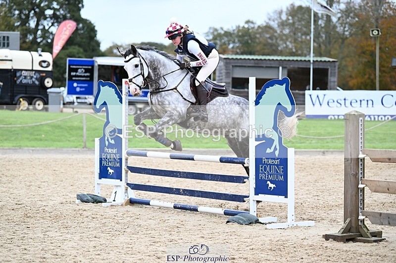 241117-142444-04555 - Cls 3 90-95cm 14.00 to 15.00