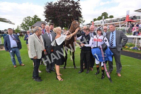 yr10062022r6-37 - Race 6 4.40pm No 1 York by GuestHouse Hotels British EBF Novice Fillies Stakes