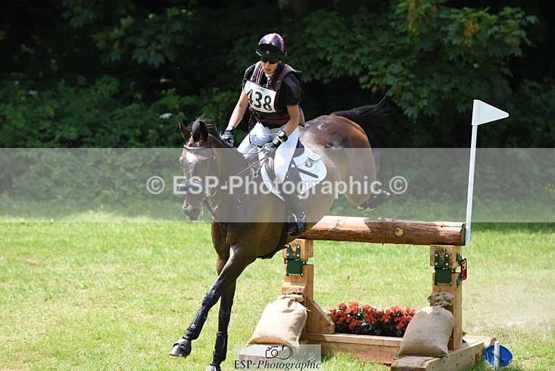 230528-123556-16386 - 438-IRISH_TRUMP-Sarah_Bullimore-XC