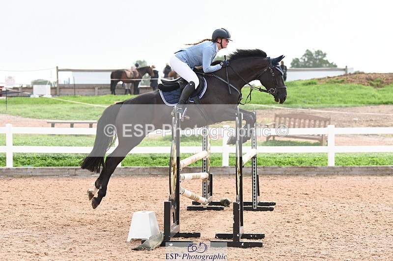 230902A-112354-00581 - Cls 8 1.05m Amateur Quali